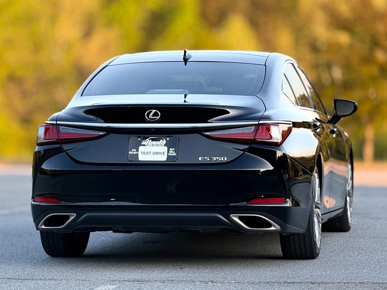 Lexus ES  2020