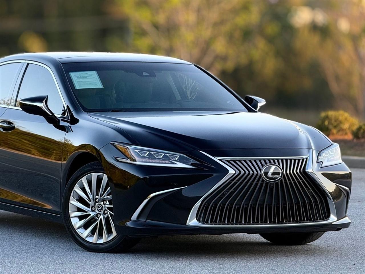 Lexus ES  2020