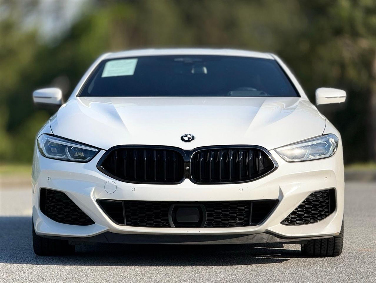 BMW 8 Series  2021
