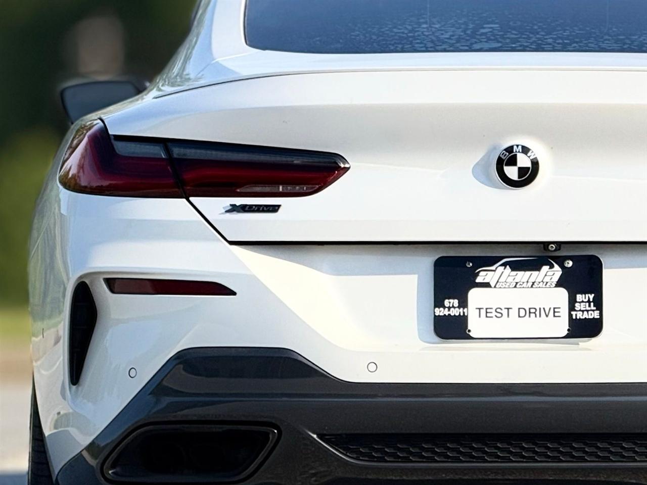 BMW 8 Series  2021