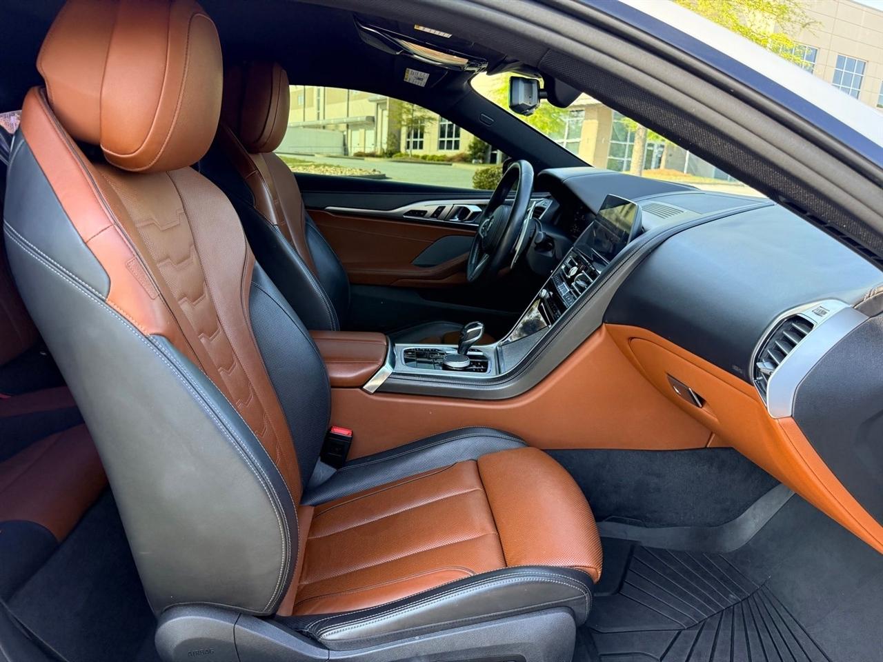 BMW 8 Series  2021