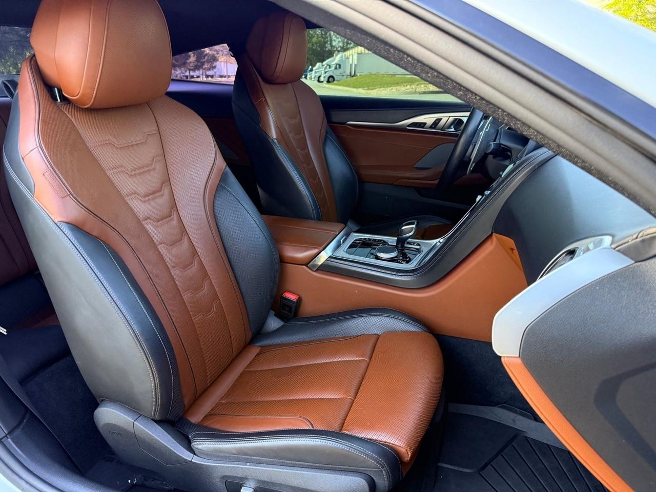 BMW 8 Series  2021