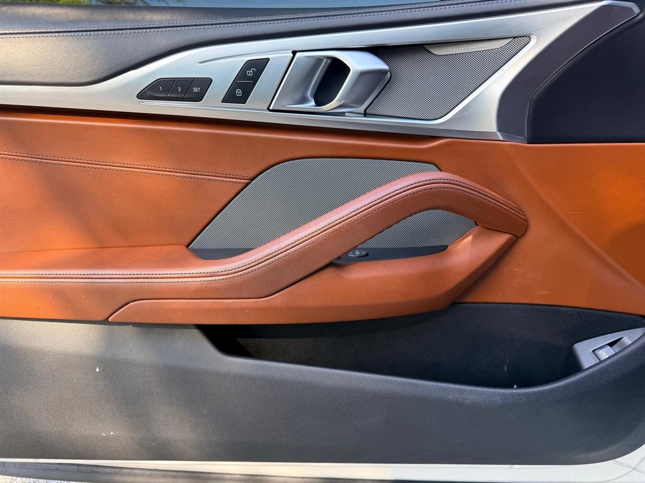 BMW 8 Series  2021