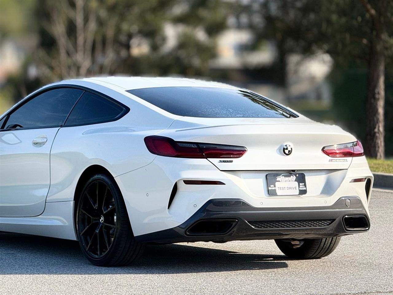 BMW 8 Series  2021