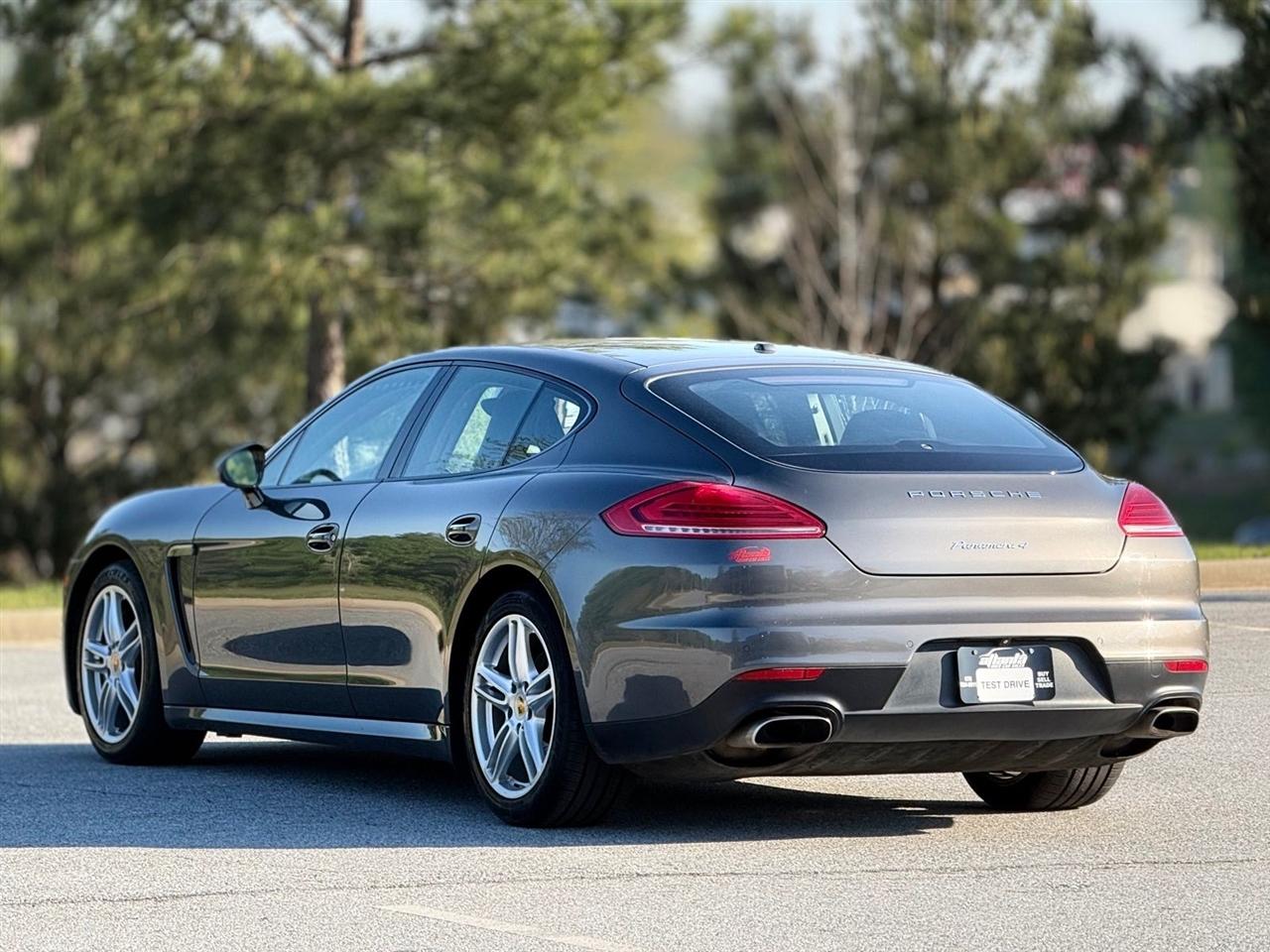 Porsche Panamera  2015