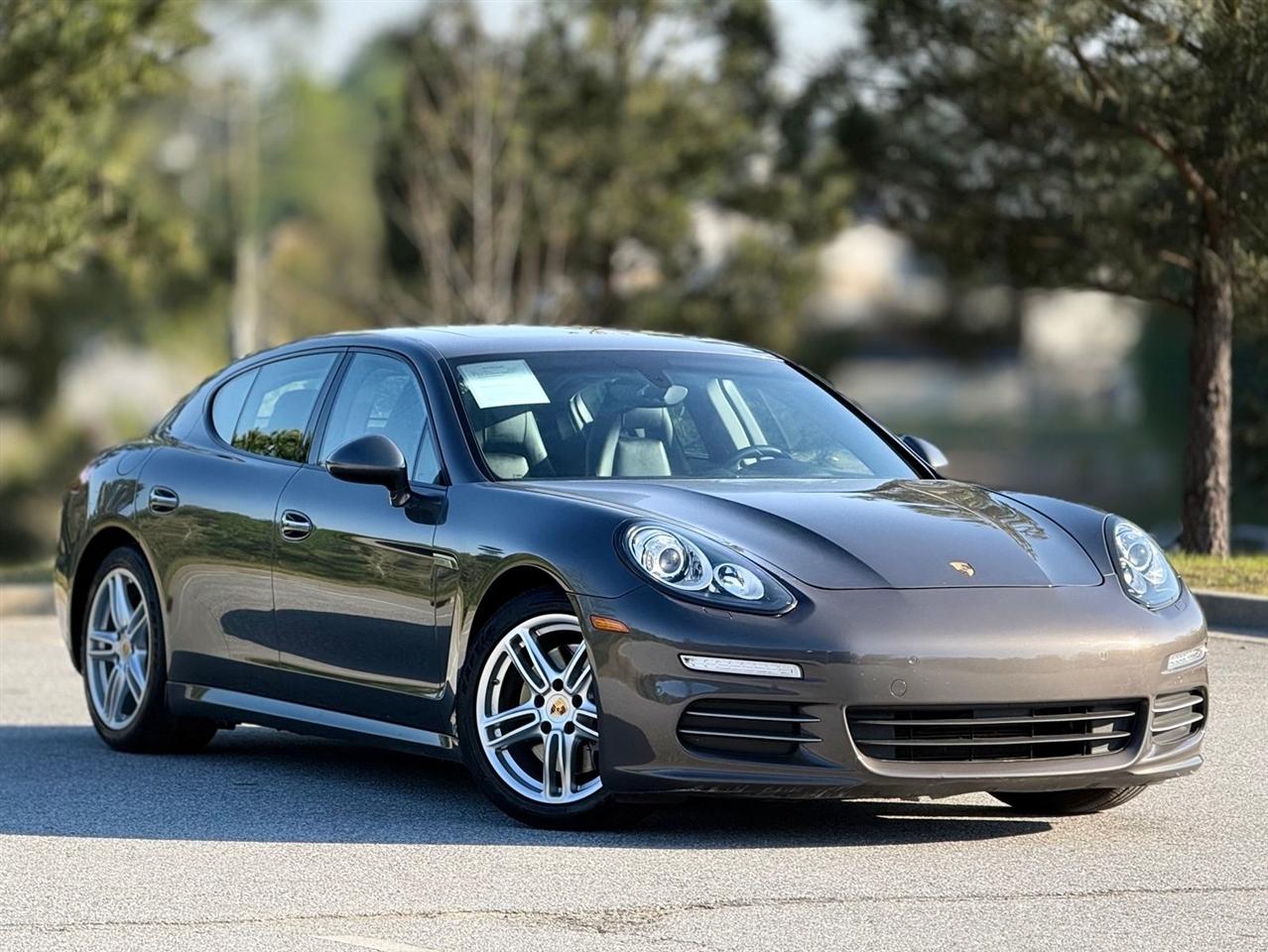 Porsche Panamera  2015