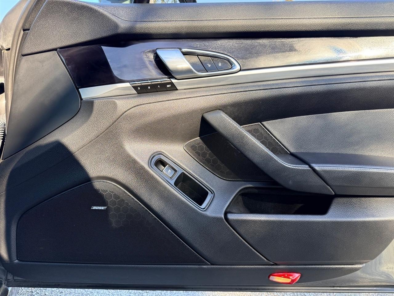 Porsche Panamera  2015