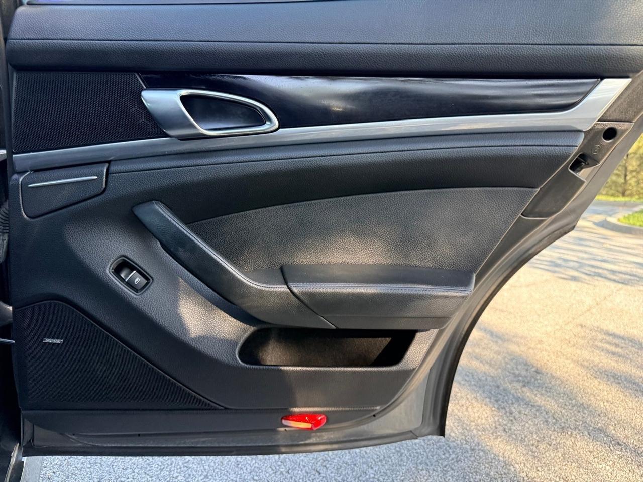 Porsche Panamera  2015