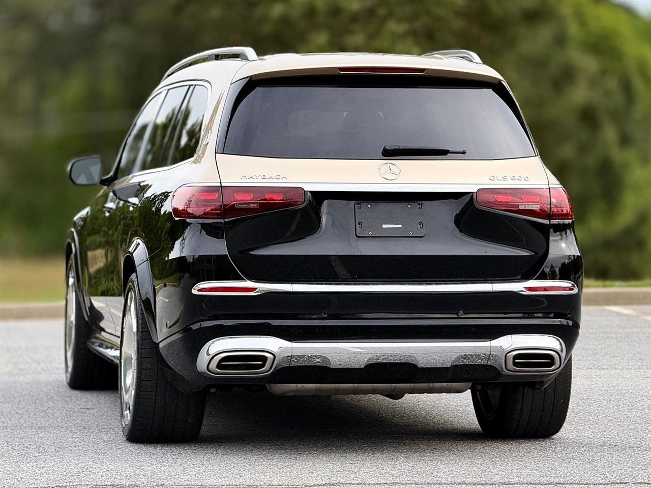 Mercedes-Benz GLS  2024