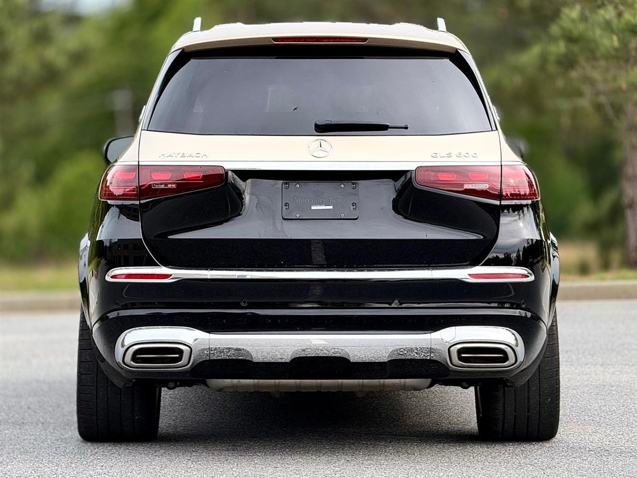 Mercedes-Benz GLS  2024