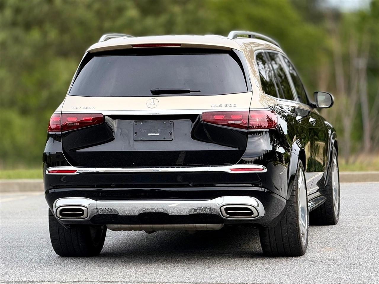 Mercedes-Benz GLS  2024