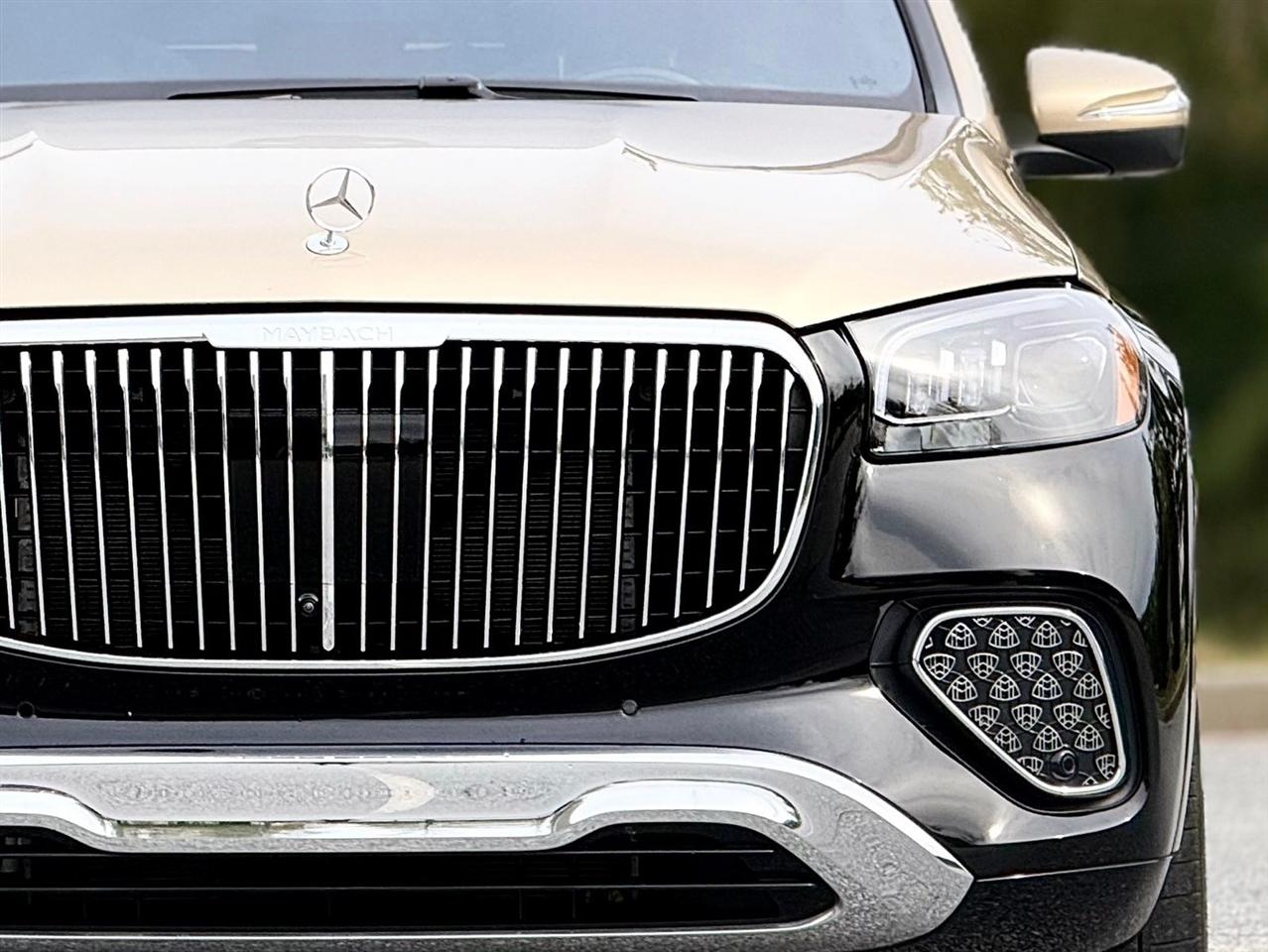 Mercedes-Benz GLS  2024