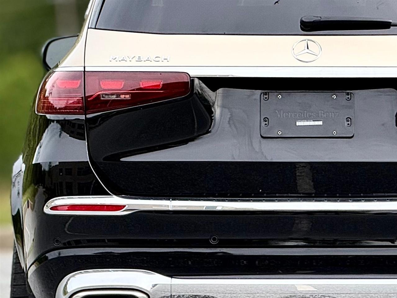 Mercedes-Benz GLS  2024