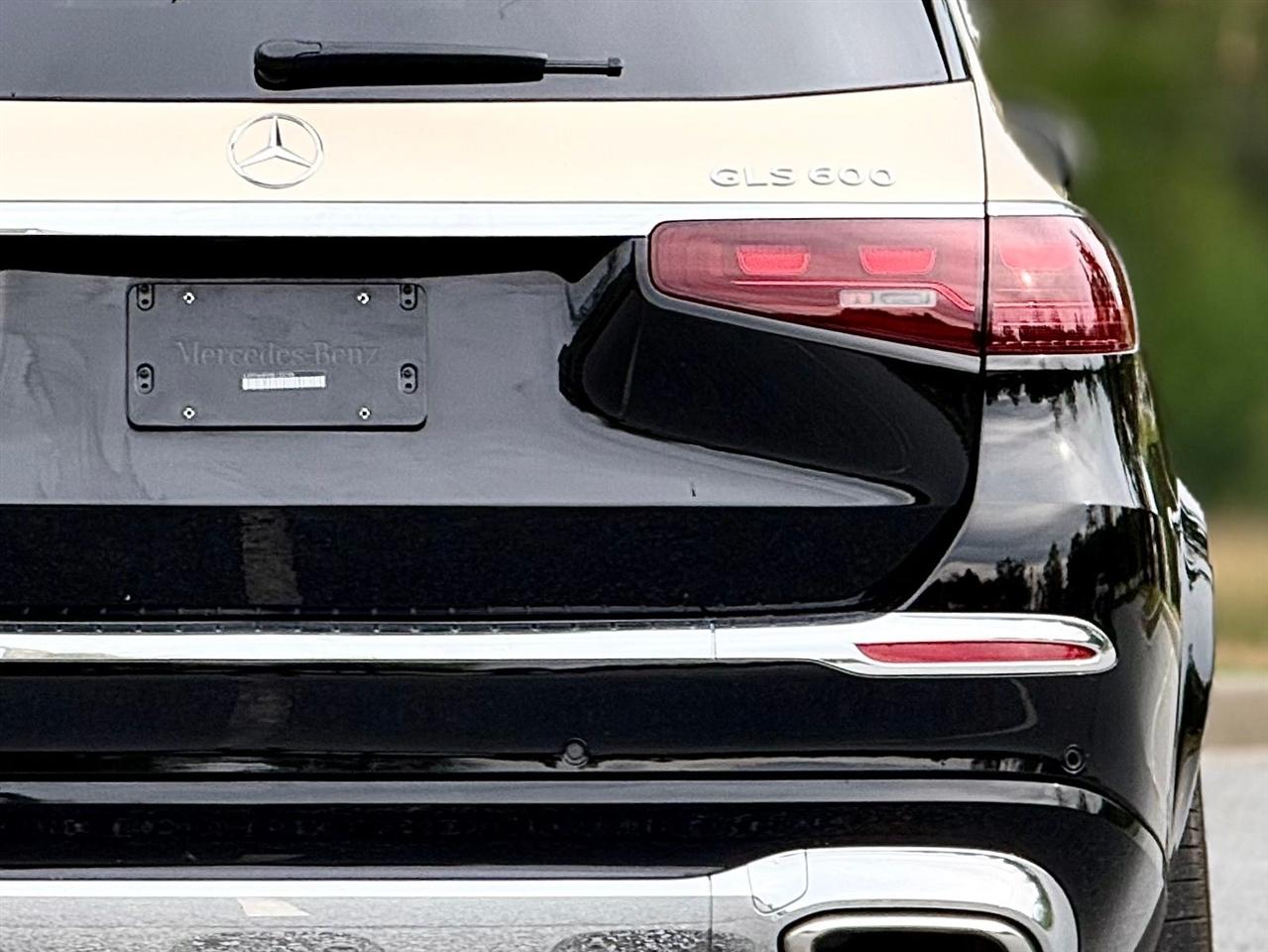 Mercedes-Benz GLS  2024