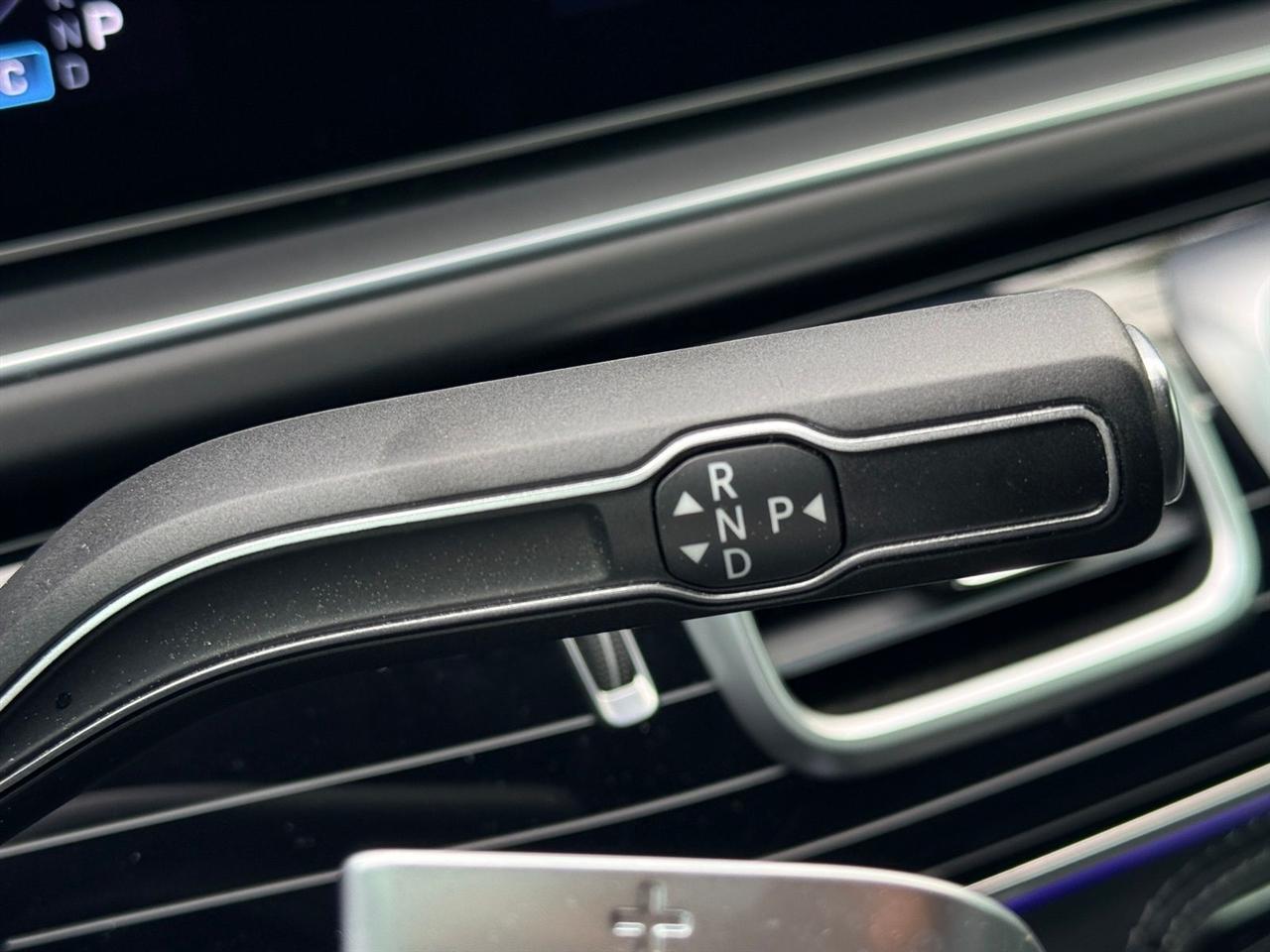 Mercedes-Benz GLS  2024