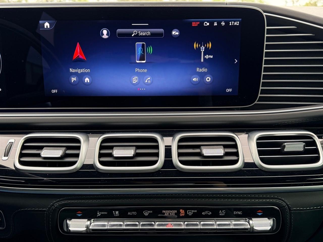 Mercedes-Benz GLS  2024