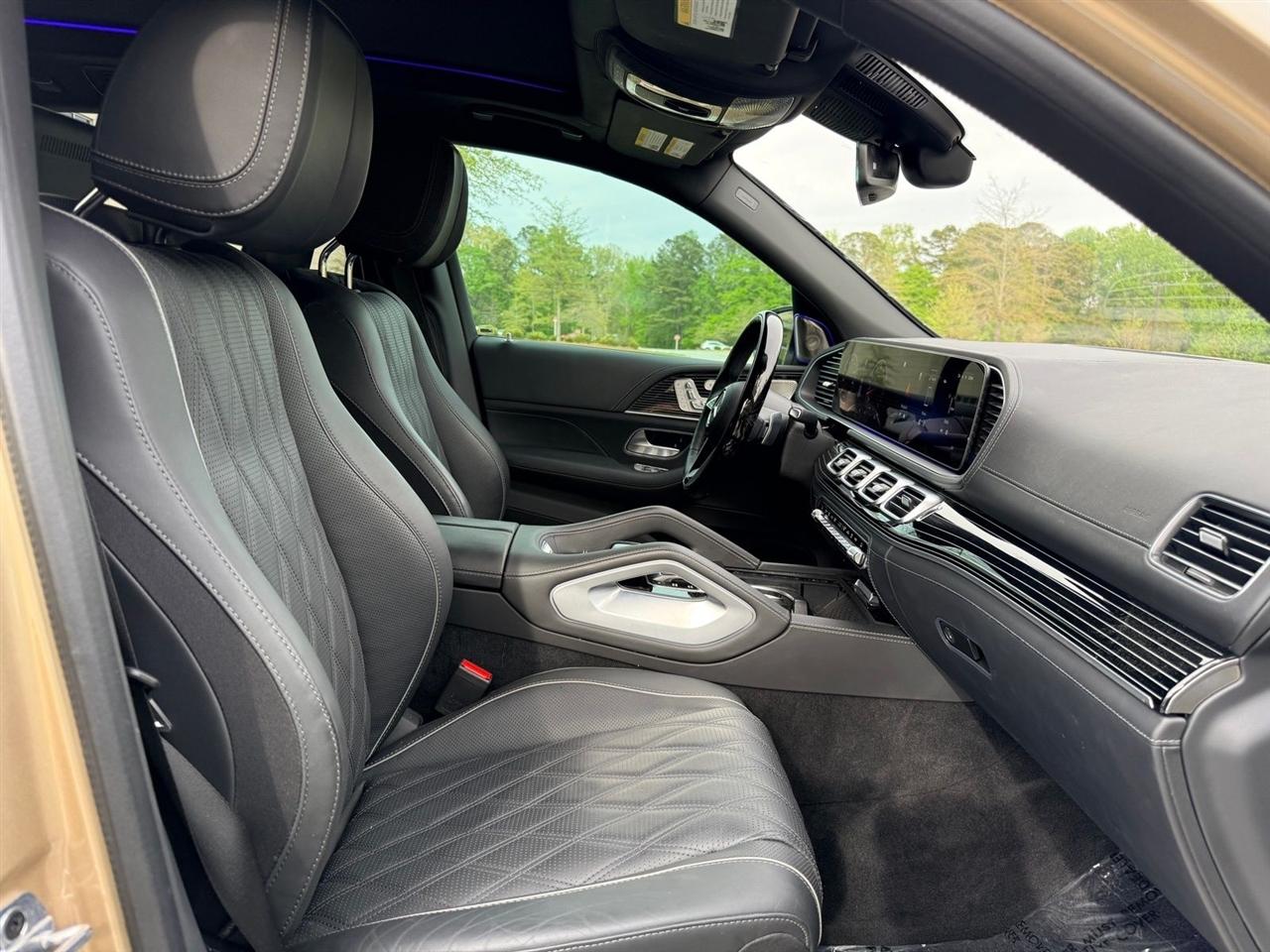 Mercedes-Benz GLS  2024