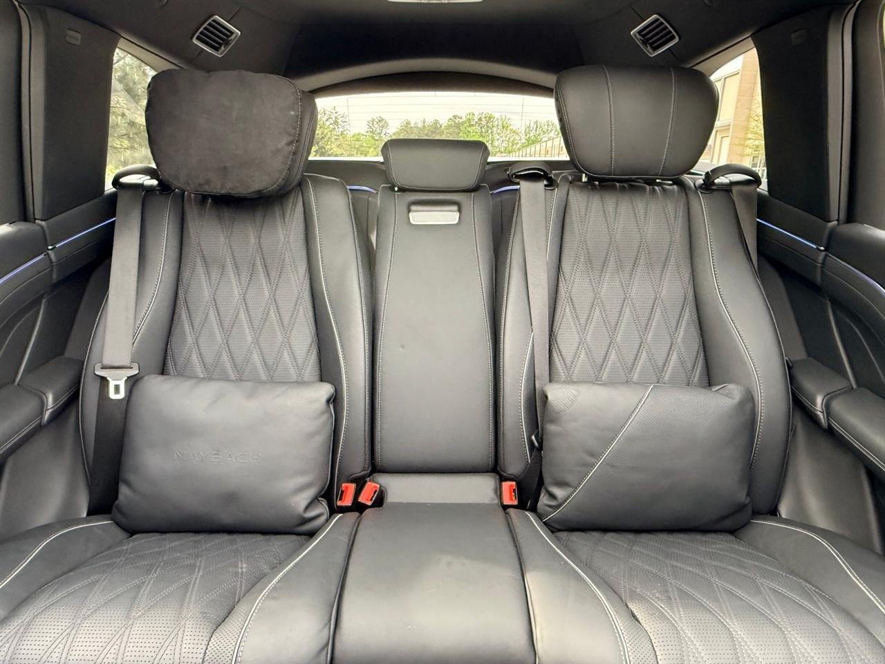 Mercedes-Benz GLS  2024