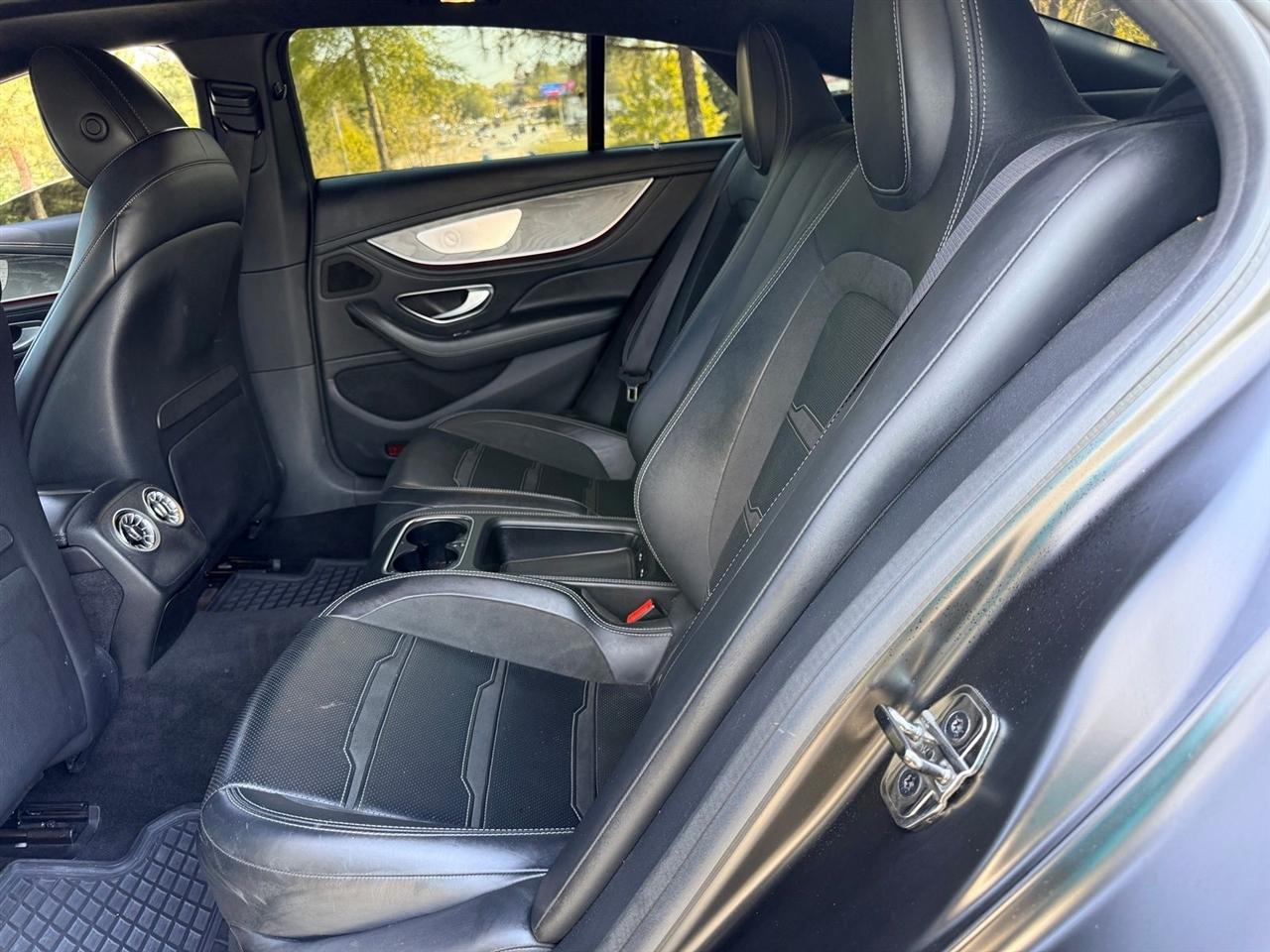 Mercedes-Benz AMG GT  2019