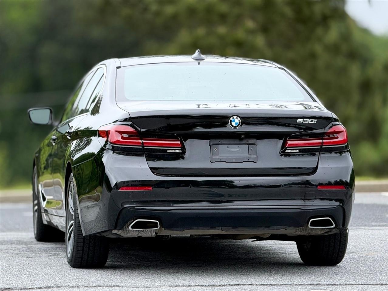 BMW 5 Series  2022