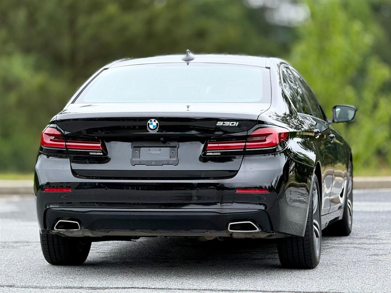 BMW 5 Series  2022