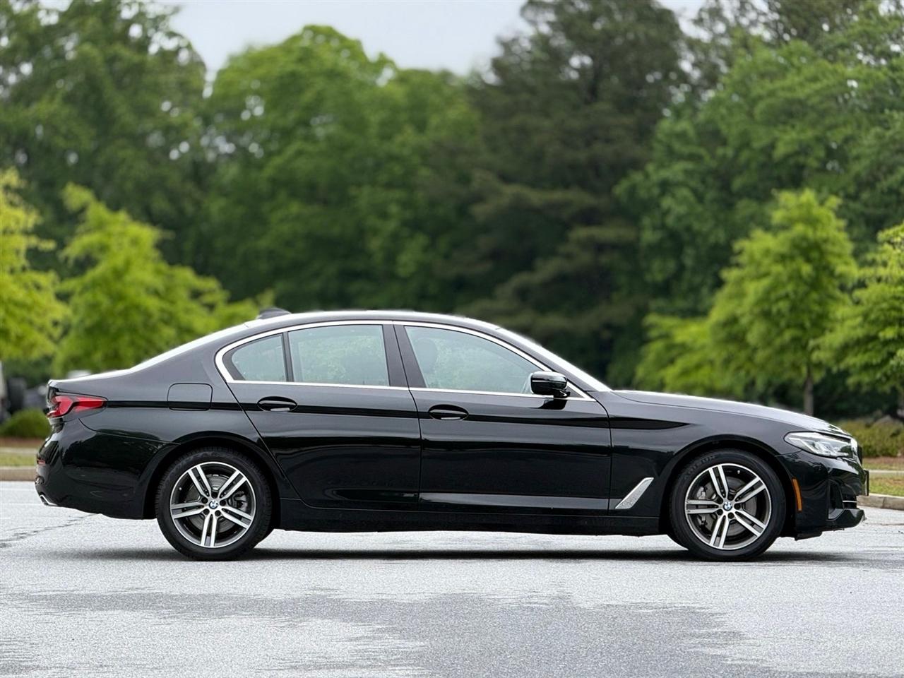 BMW 5 Series  2022
