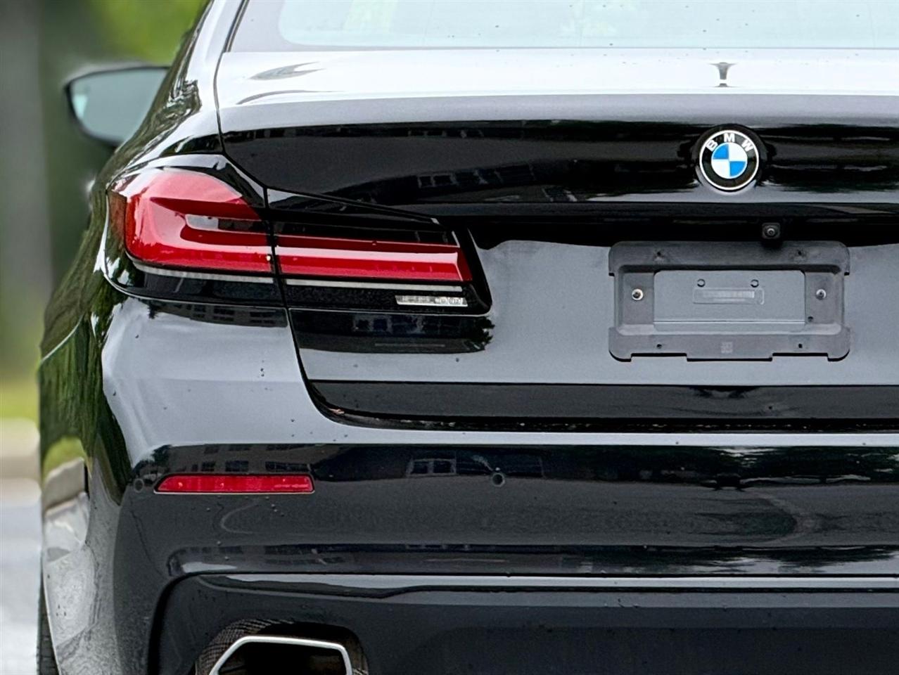 BMW 5 Series  2022