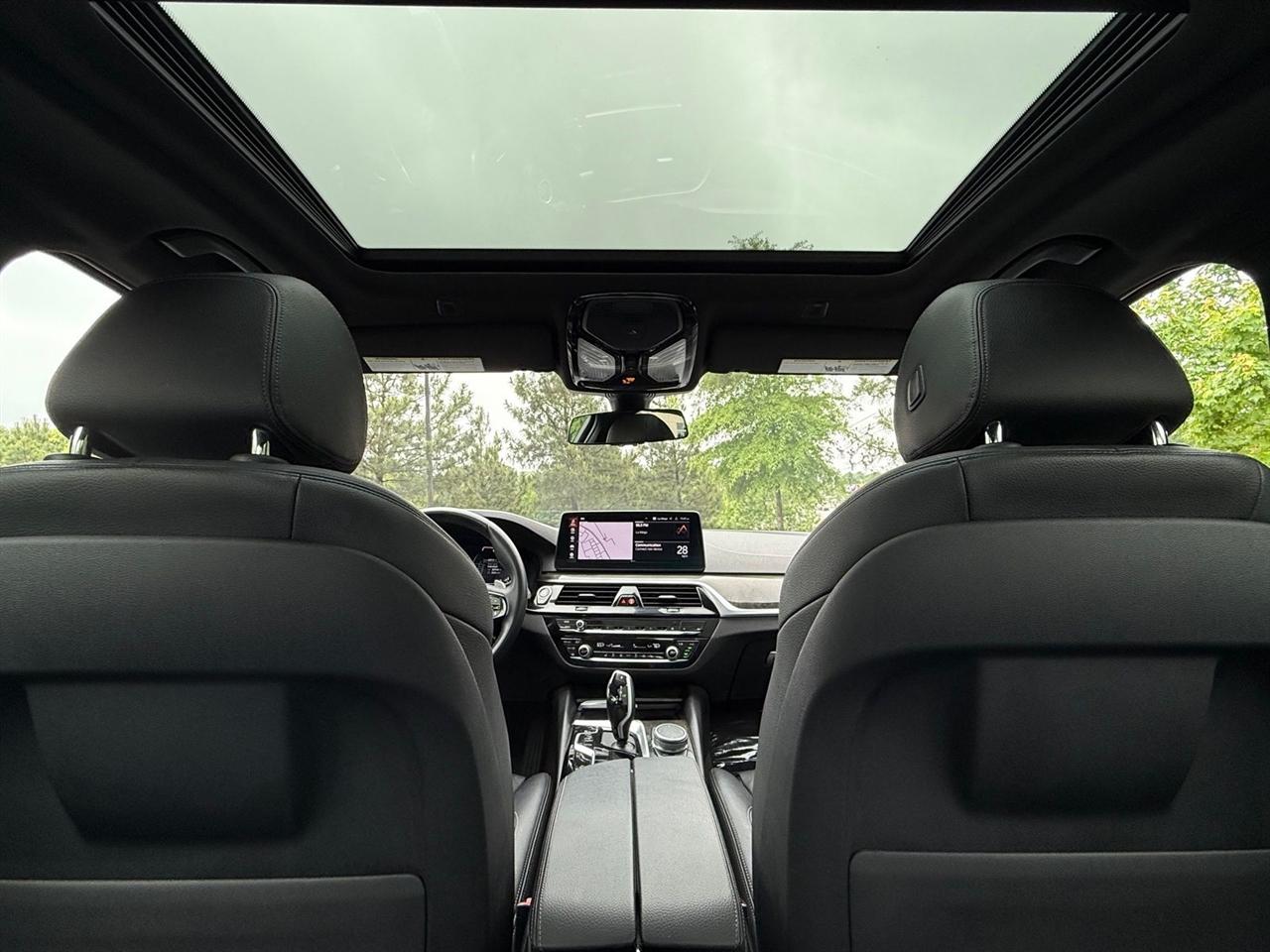 BMW 5 Series  2022