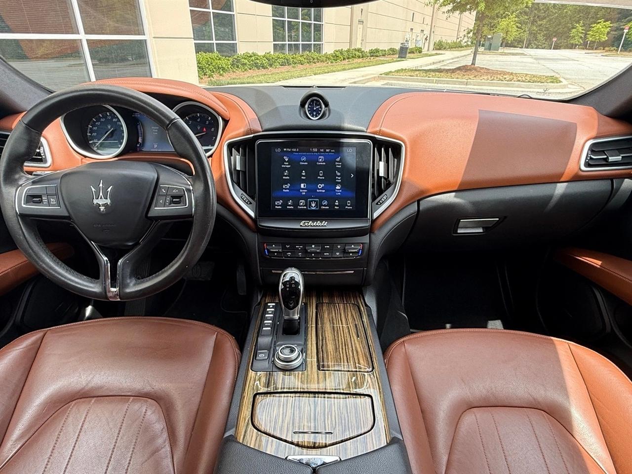 Maserati Ghibli  2017
