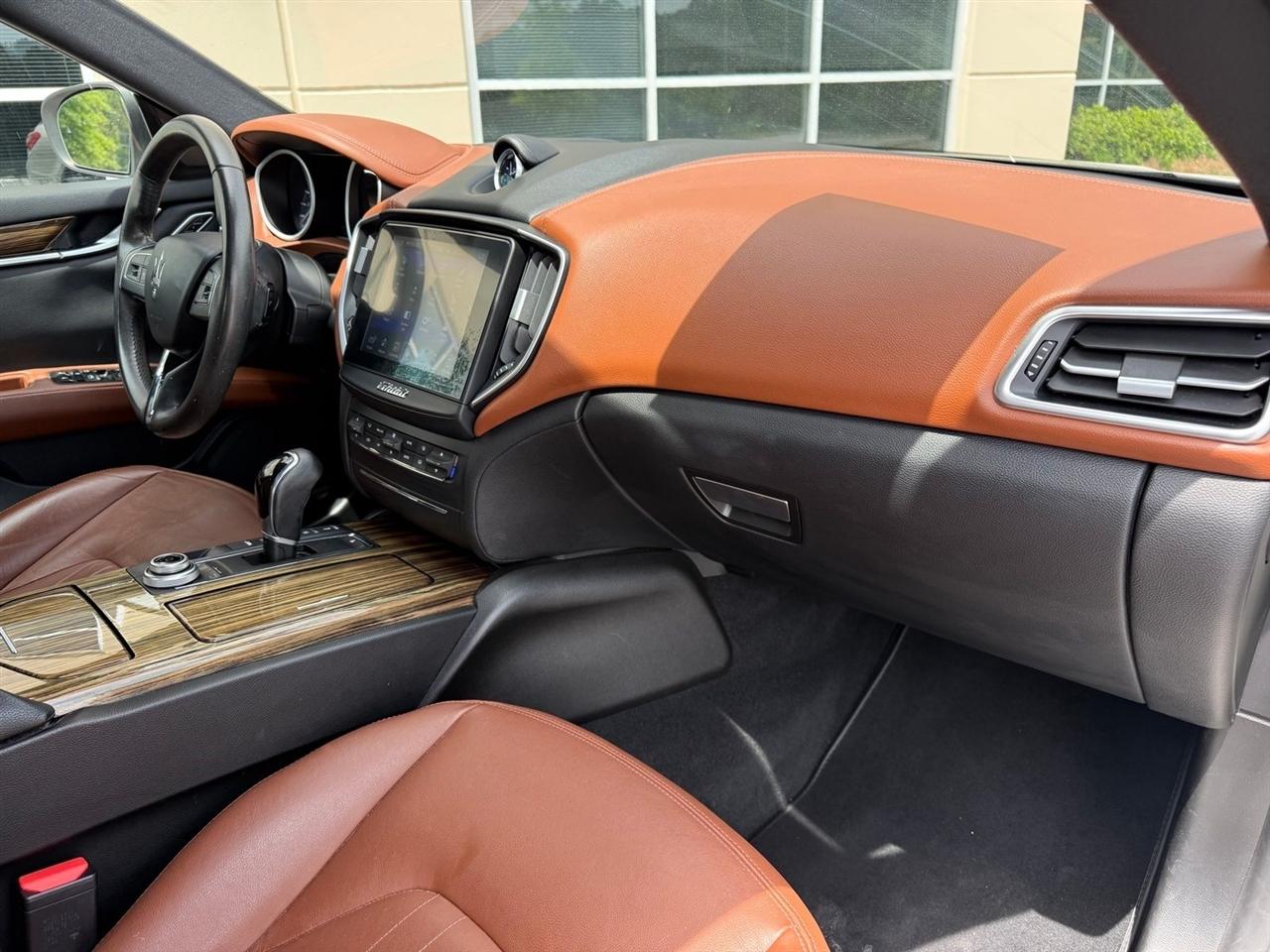 Maserati Ghibli  2017