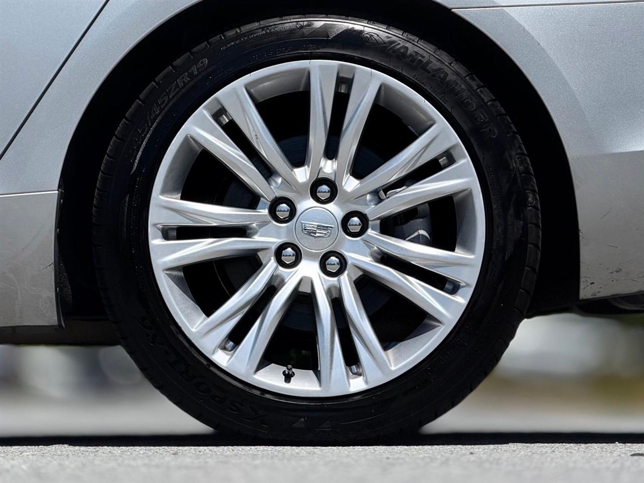 Cadillac XTS  2019