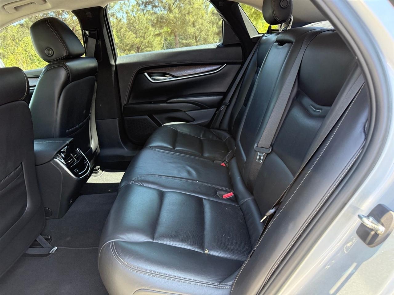 Cadillac XTS  2019