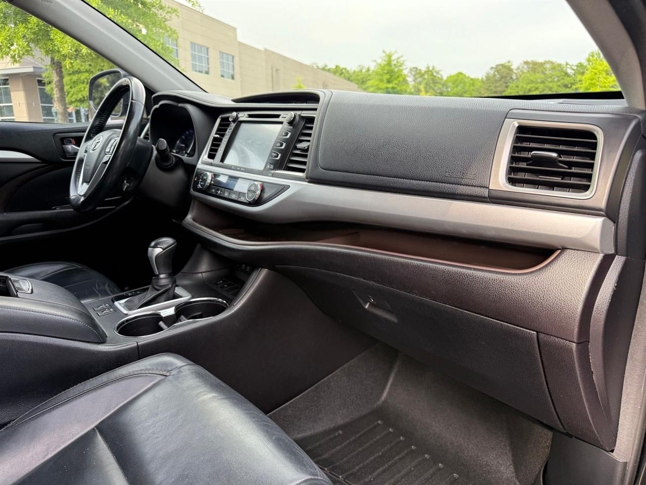 Toyota Highlander  2018