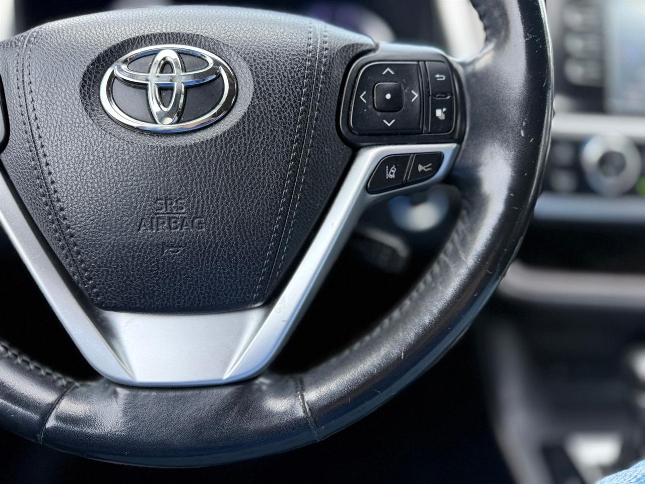Toyota Highlander  2018