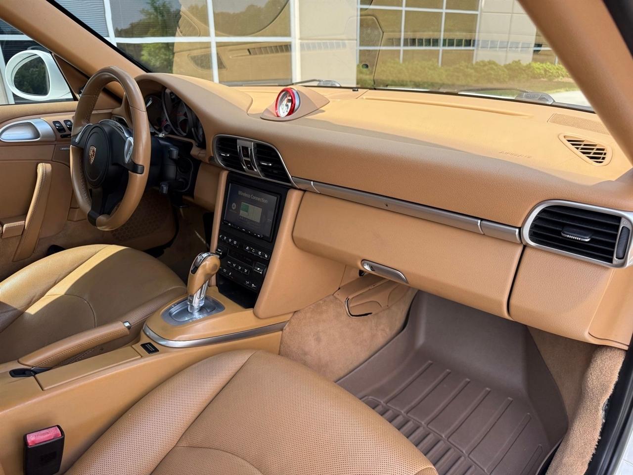 Porsche 911  2012