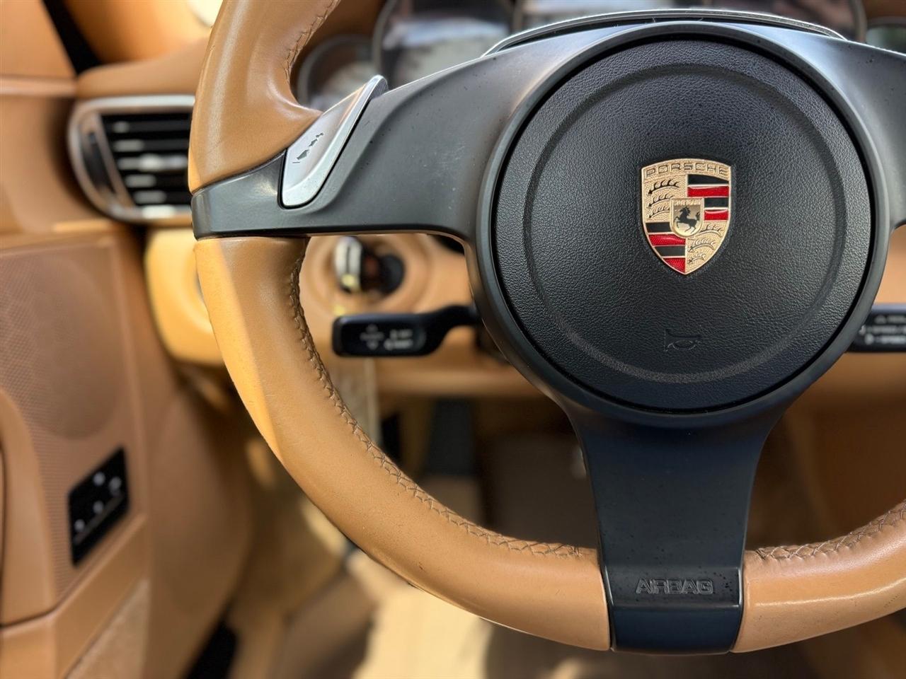 Porsche 911  2012
