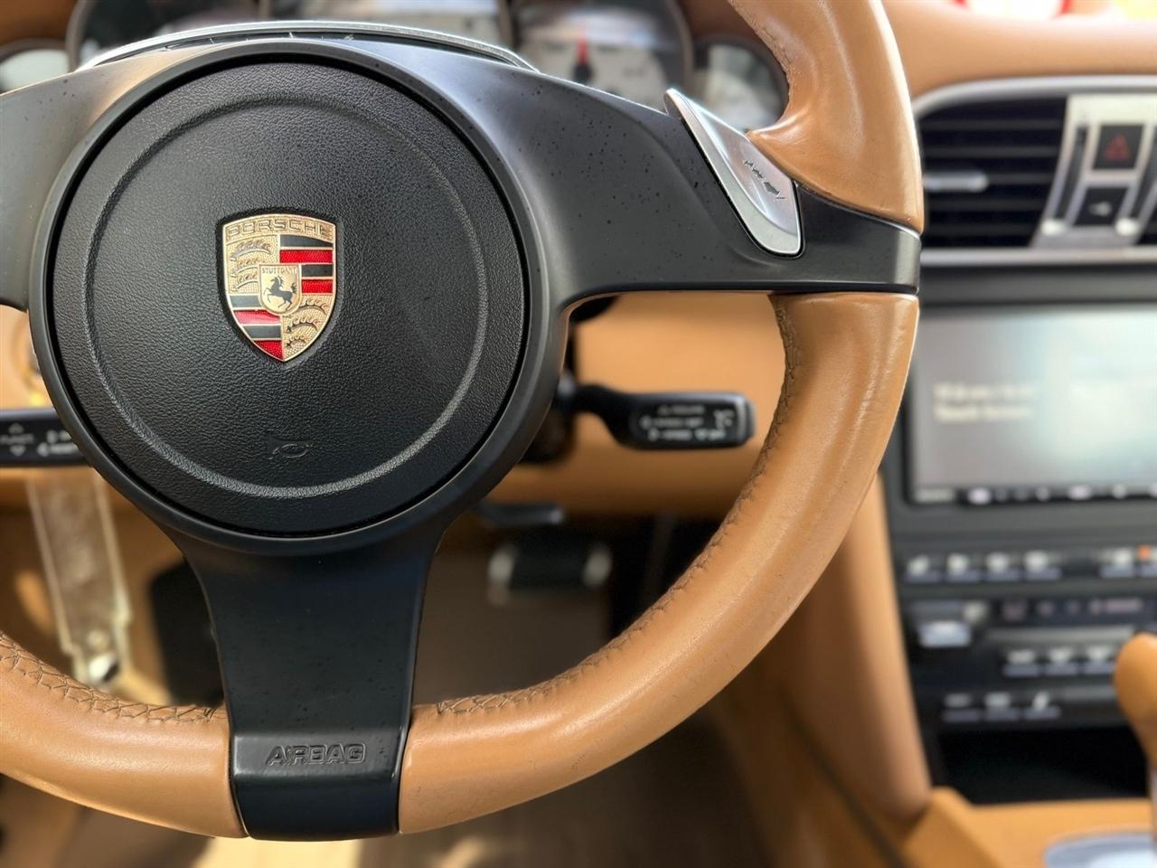 Porsche 911  2012
