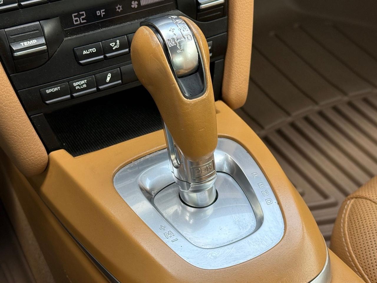 Porsche 911  2012