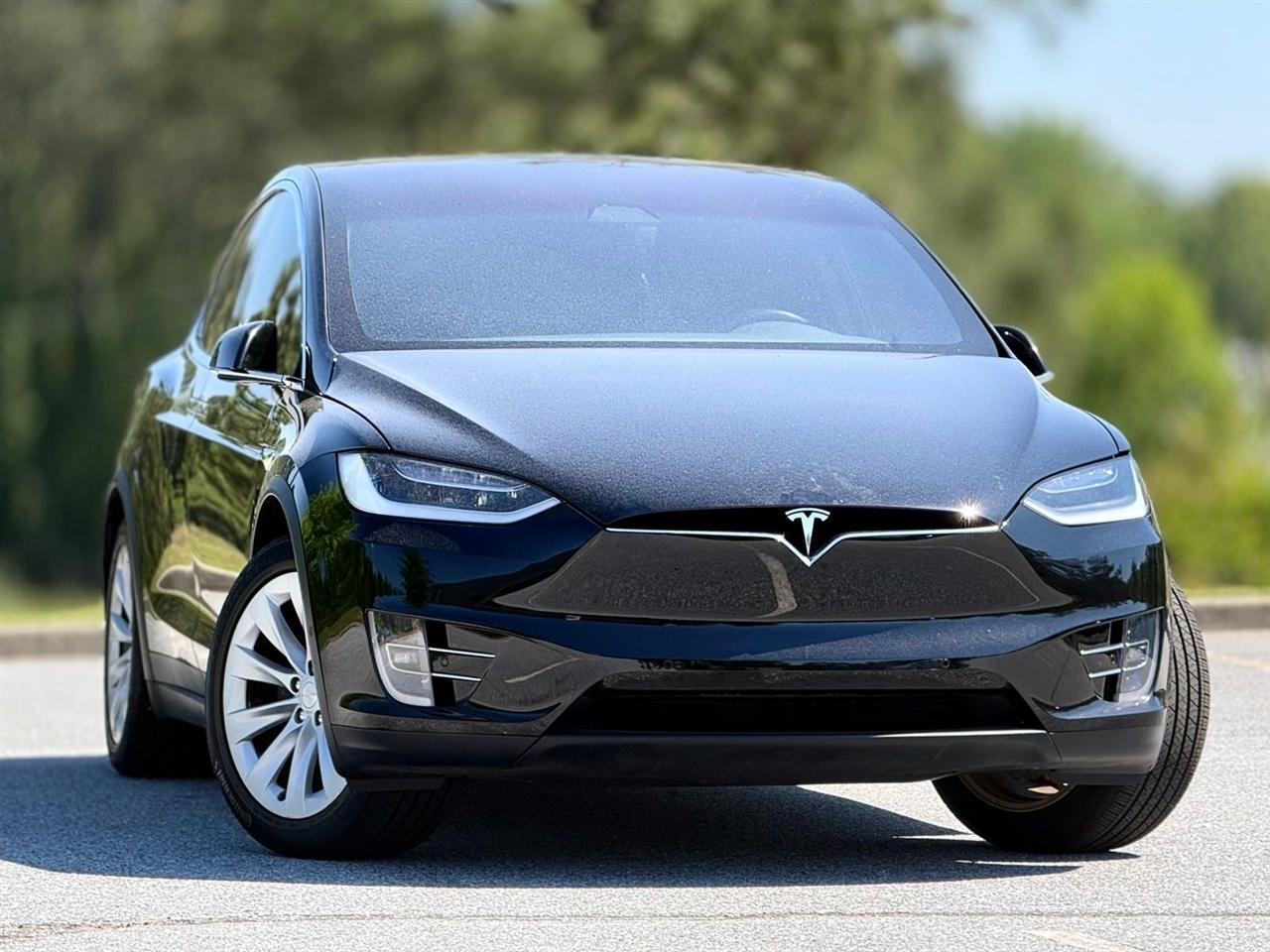 Tesla Model X  2019