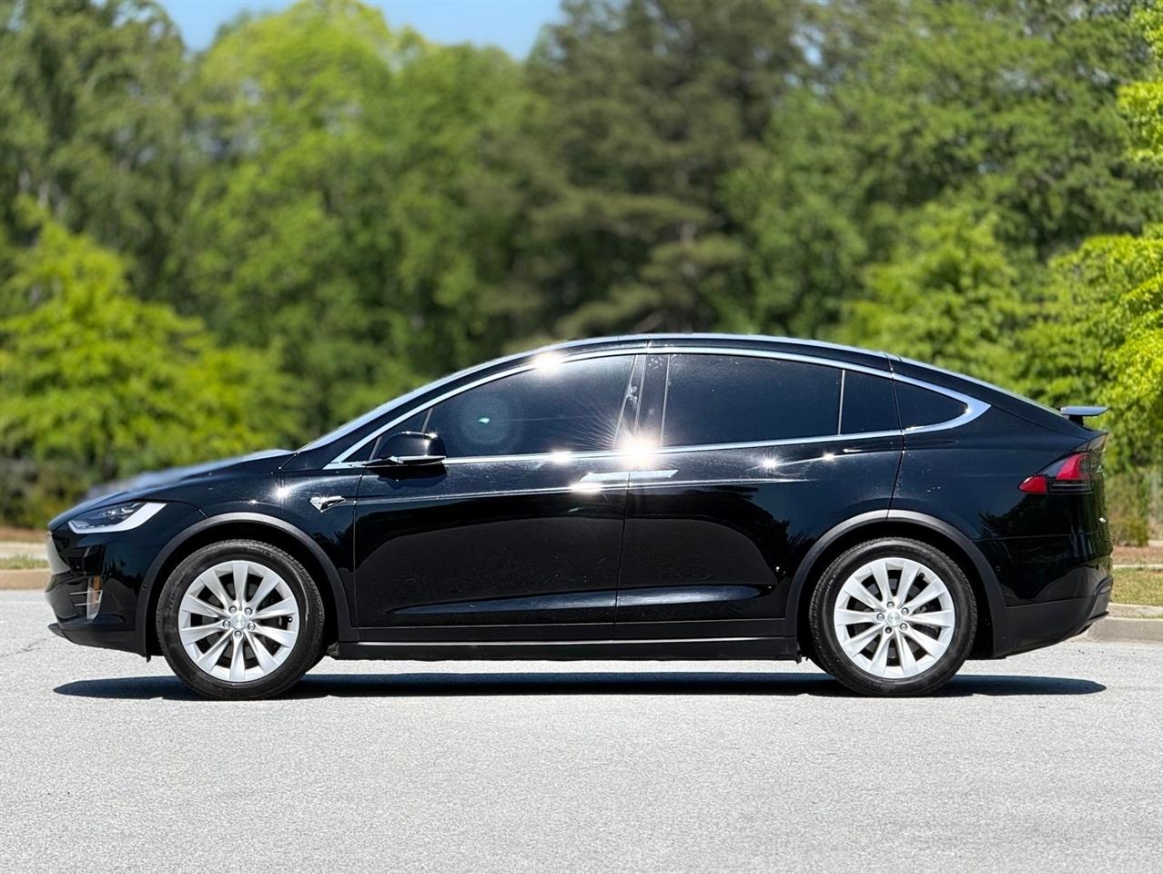 Tesla Model X  2019