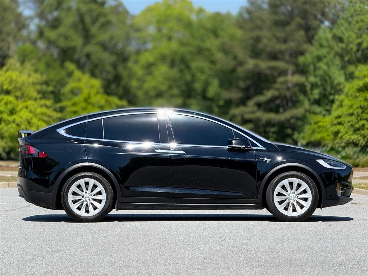 Tesla Model X  2019
