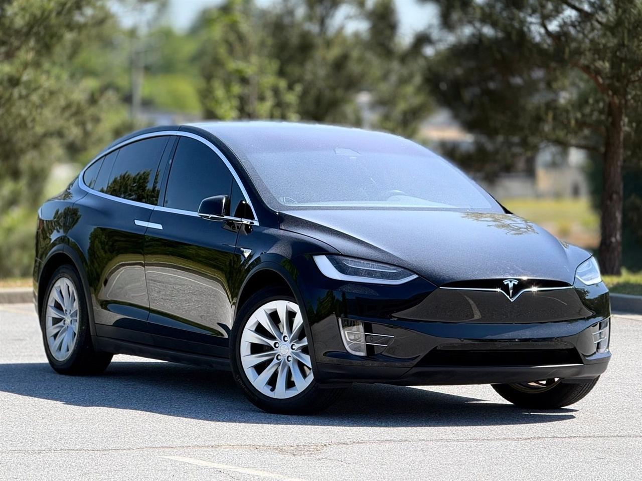 Tesla Model X  2019