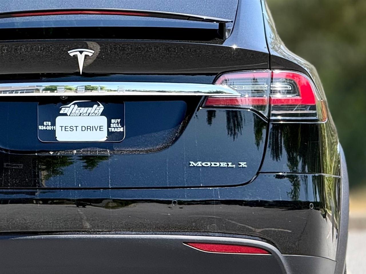 Tesla Model X  2019