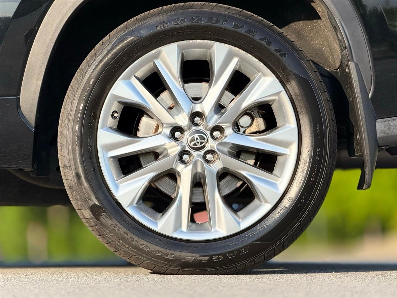 Toyota Highlander  2020