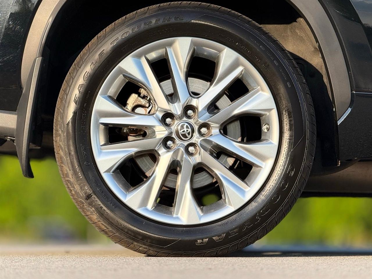 Toyota Highlander  2020