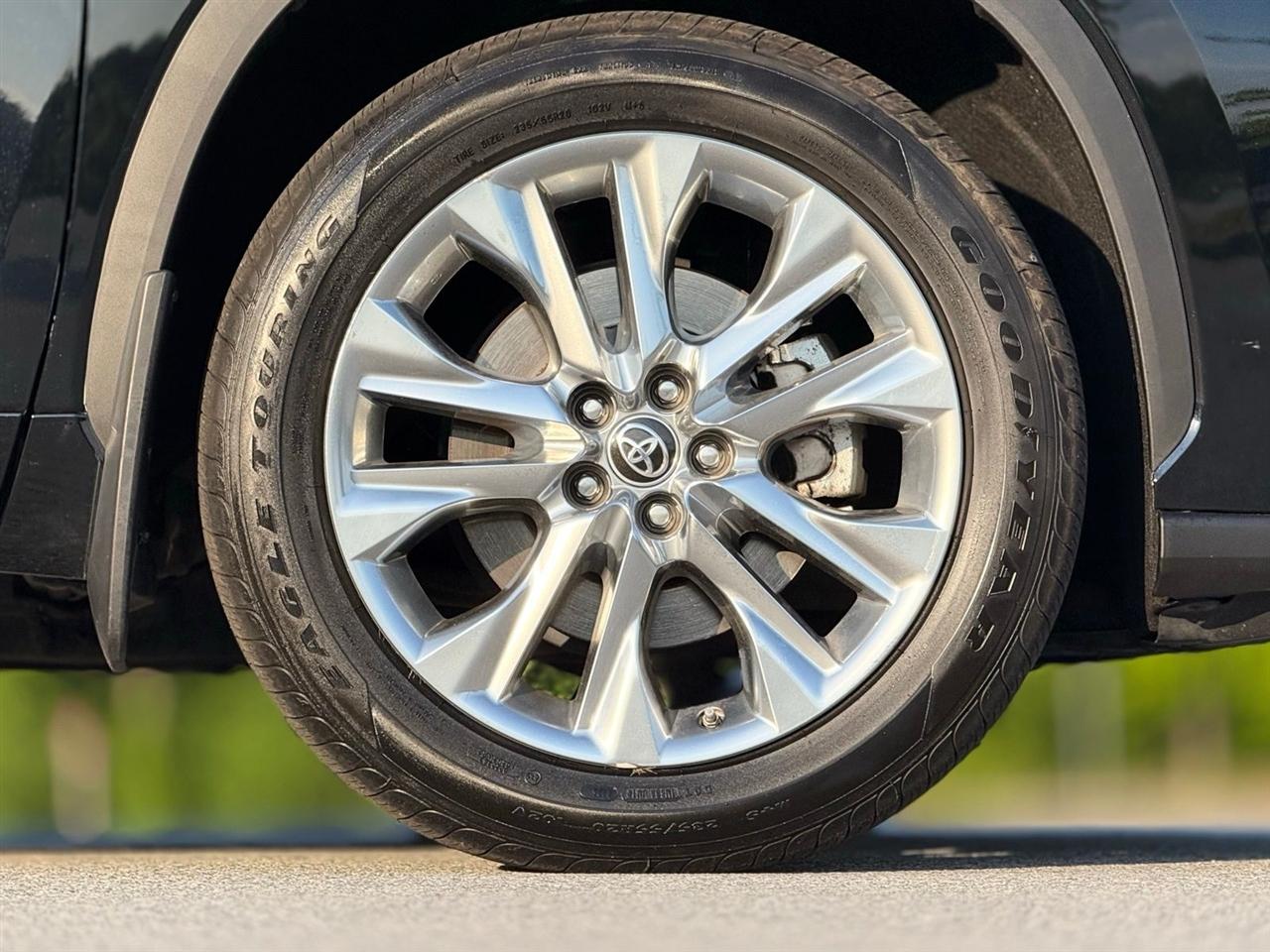 Toyota Highlander  2020