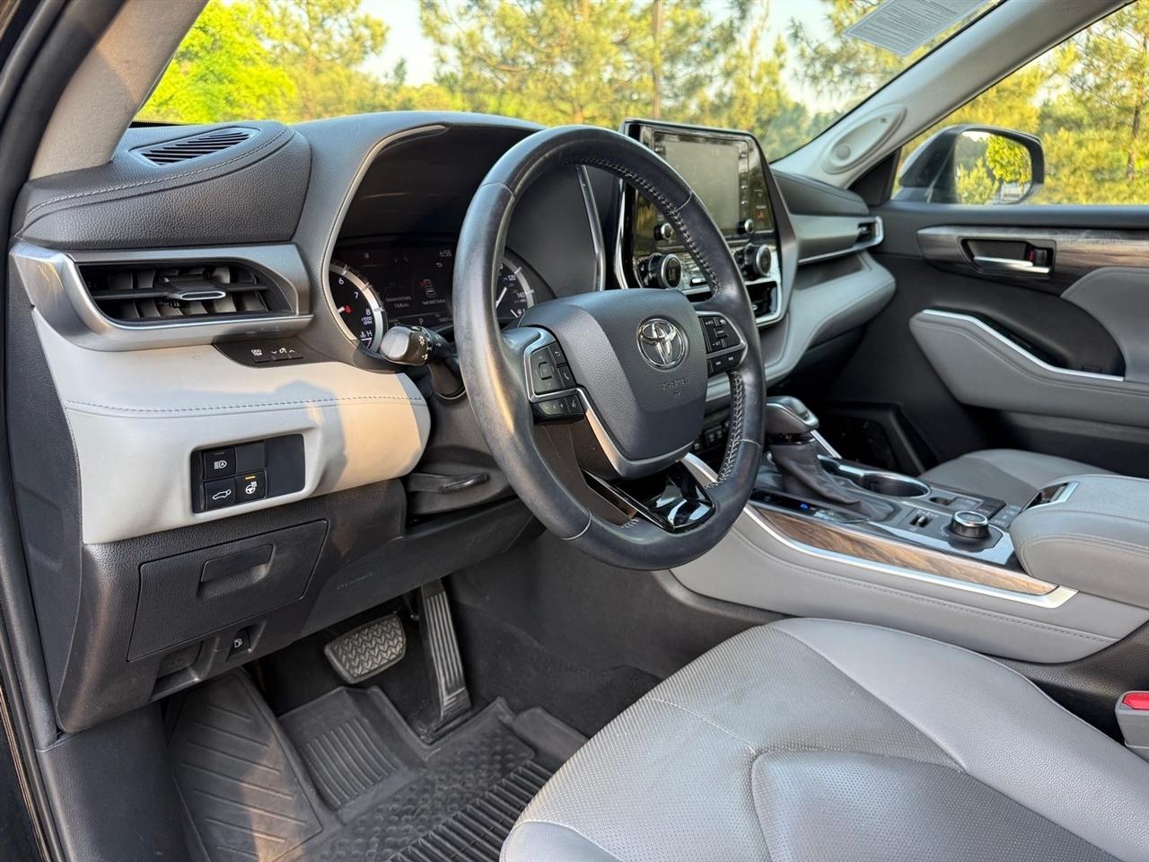 Toyota Highlander  2020
