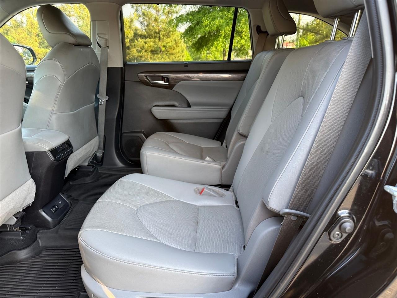 Toyota Highlander  2020