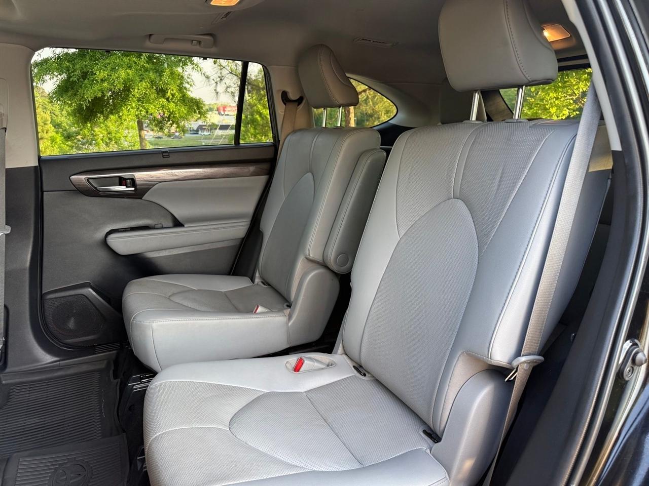 Toyota Highlander  2020