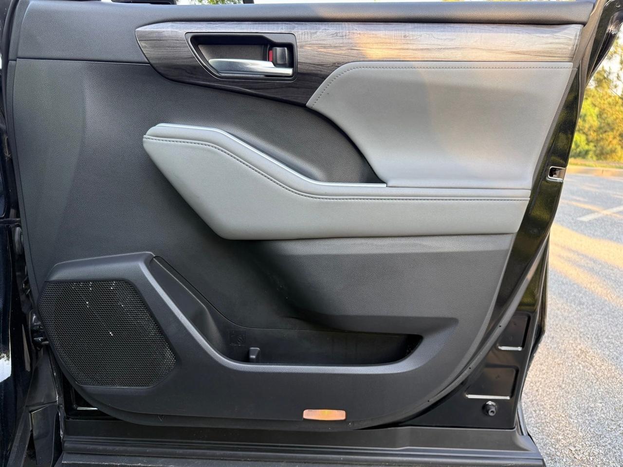 Toyota Highlander  2020